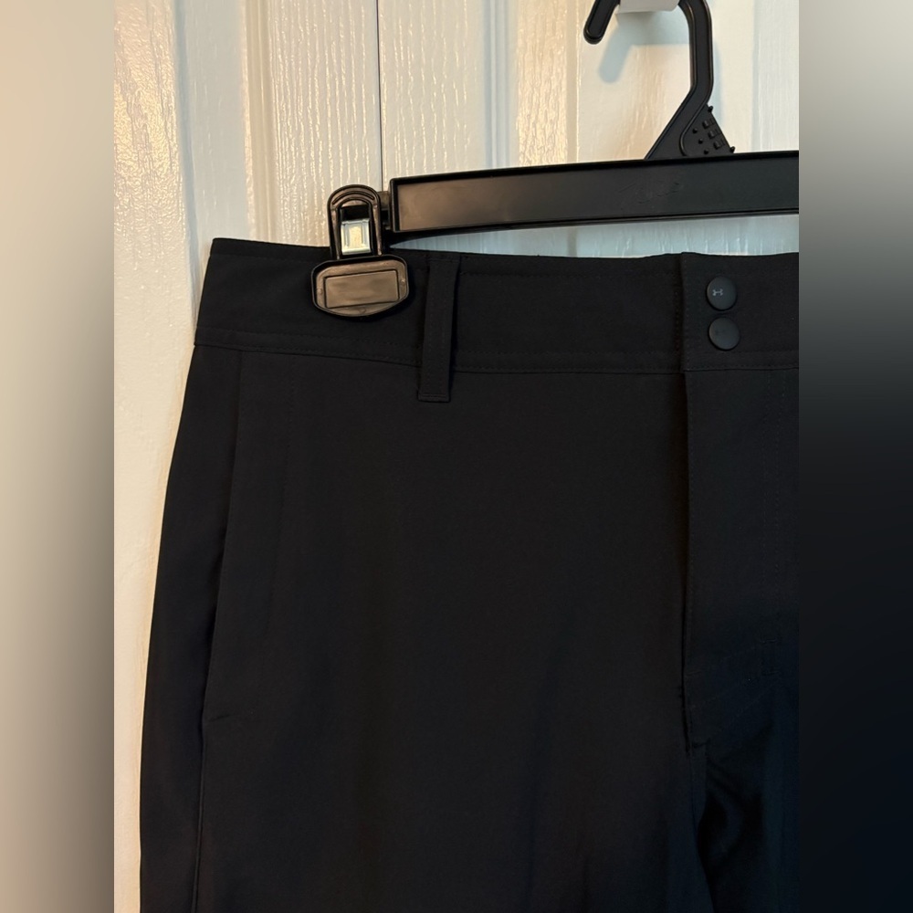 NWOT Men’s Under Armour Loose Shorts - Picture 2 of 6
